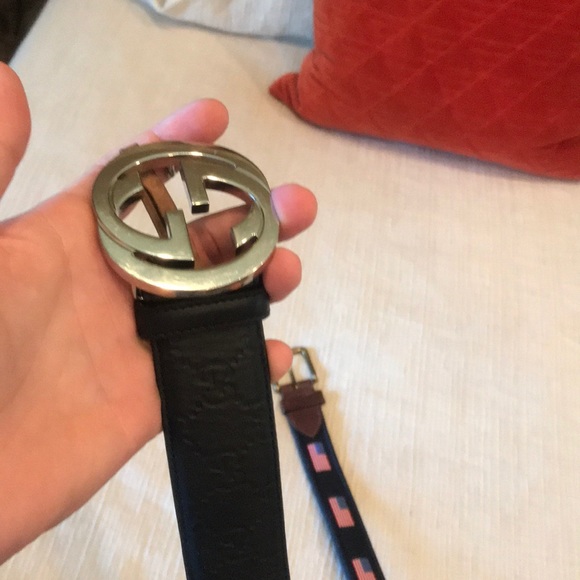 One Gucci, 1 polo - Picture 2 of 4